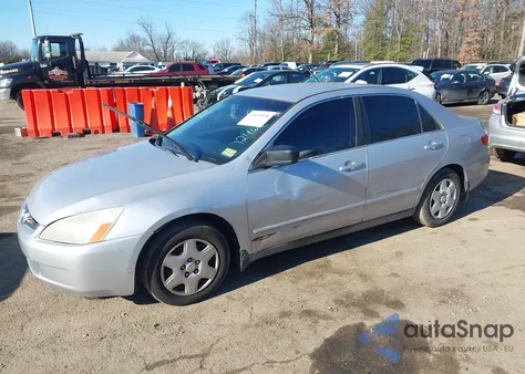2005 Honda Accord 2.4 Lx from USA, damaged, VIN 1HGCM56425A124671